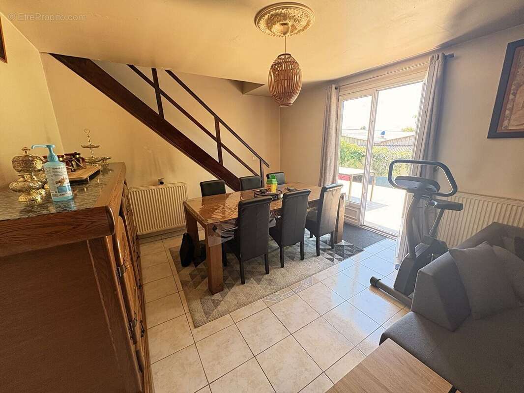 Maison Proche Amblainville 7 pièce(s) 116 m2 - photo 3