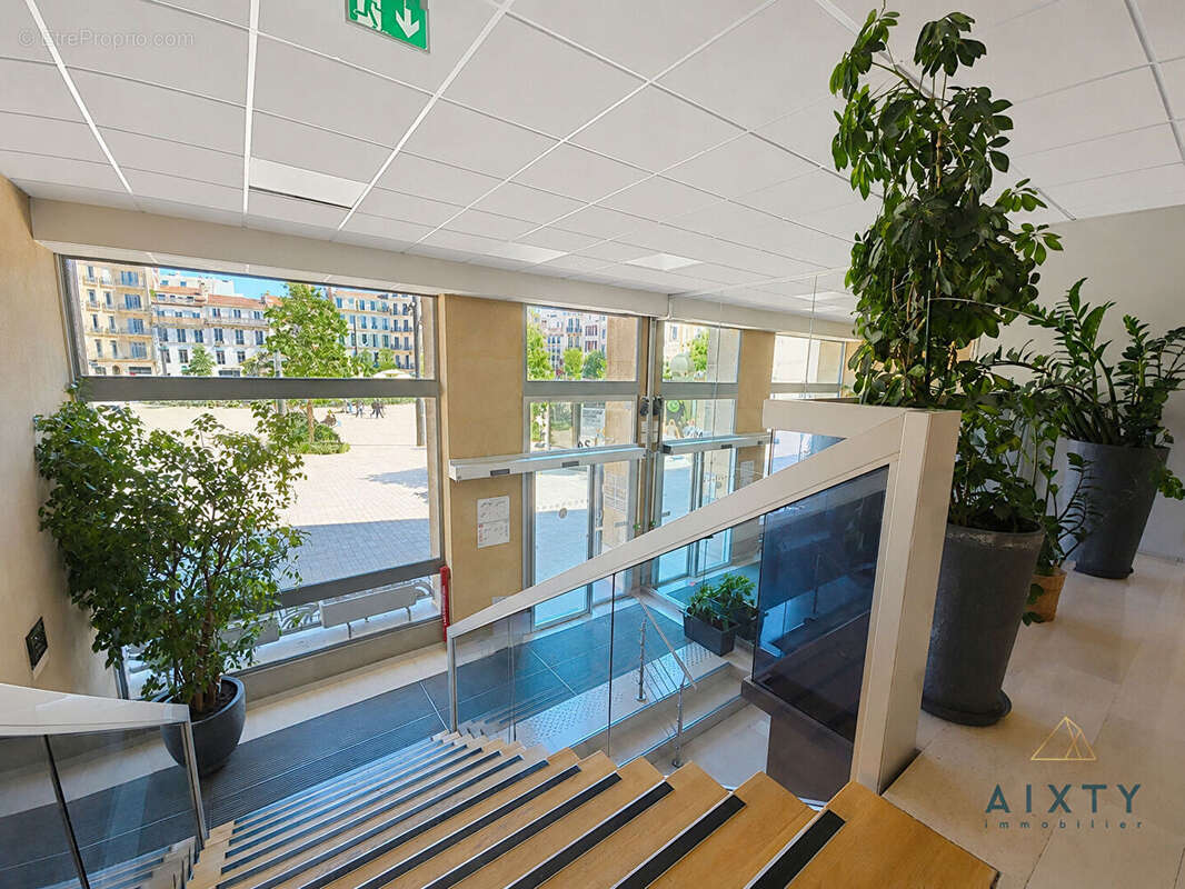Appartement à MARSEILLE-6E