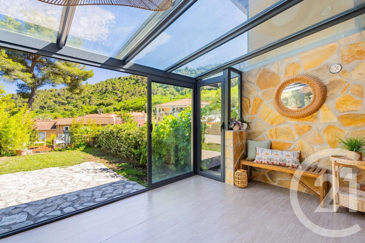Maison 114 m² à Eze  - photo 6