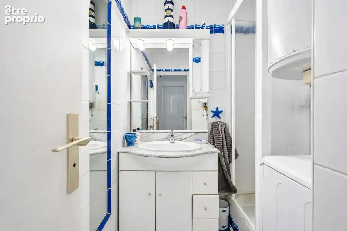 La grande-motte (34280) – studio cabine avec coin nuit – 31,59 m² – balcon – vue mer & port – exposition sud – ascenseur - photo 10