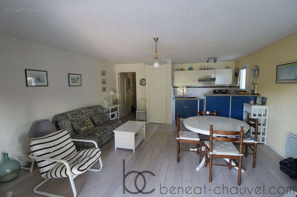 ARZON BOURG - Appartement 57 m² avec jardin et loggia - photo 3