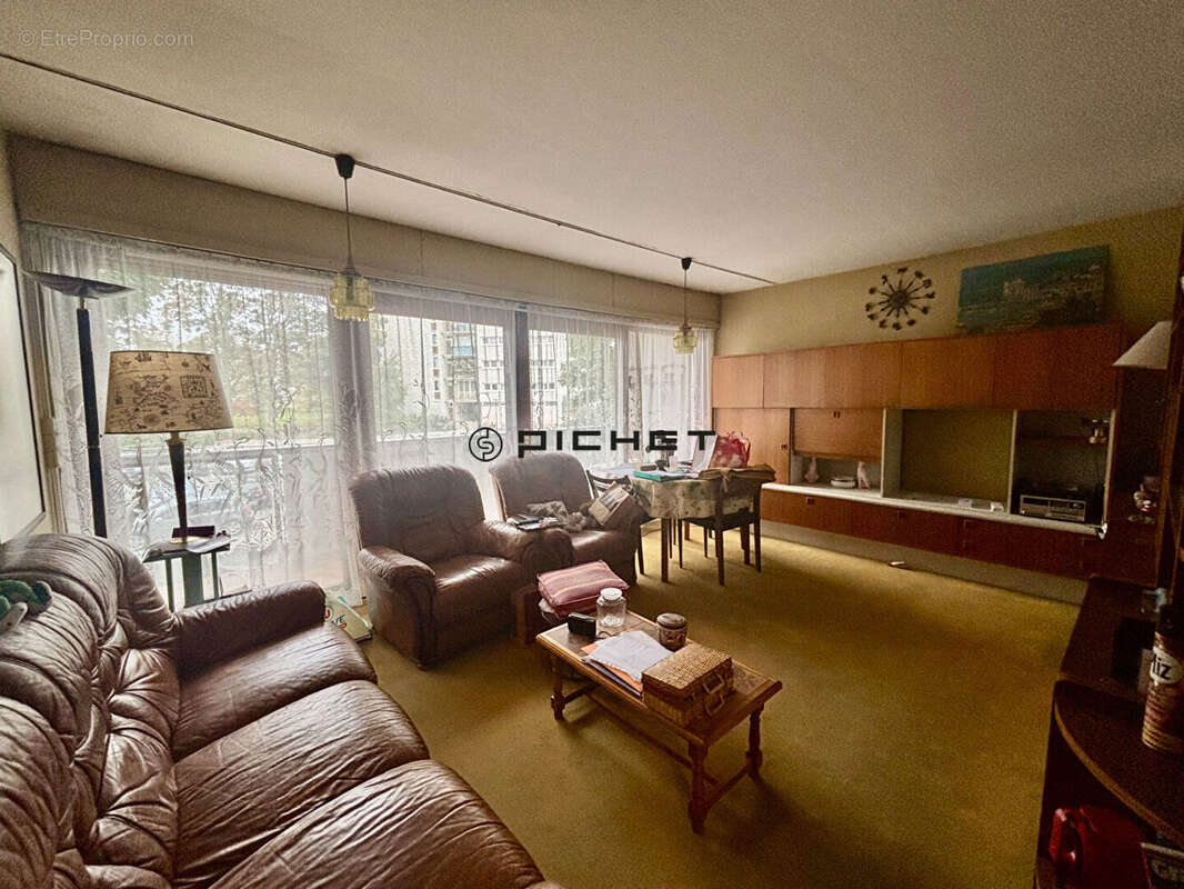 Appartement à MASSY