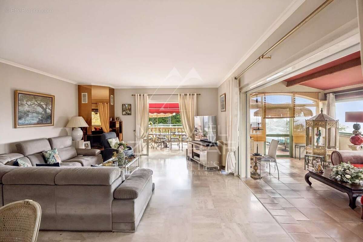 Maison à MOUANS-SARTOUX