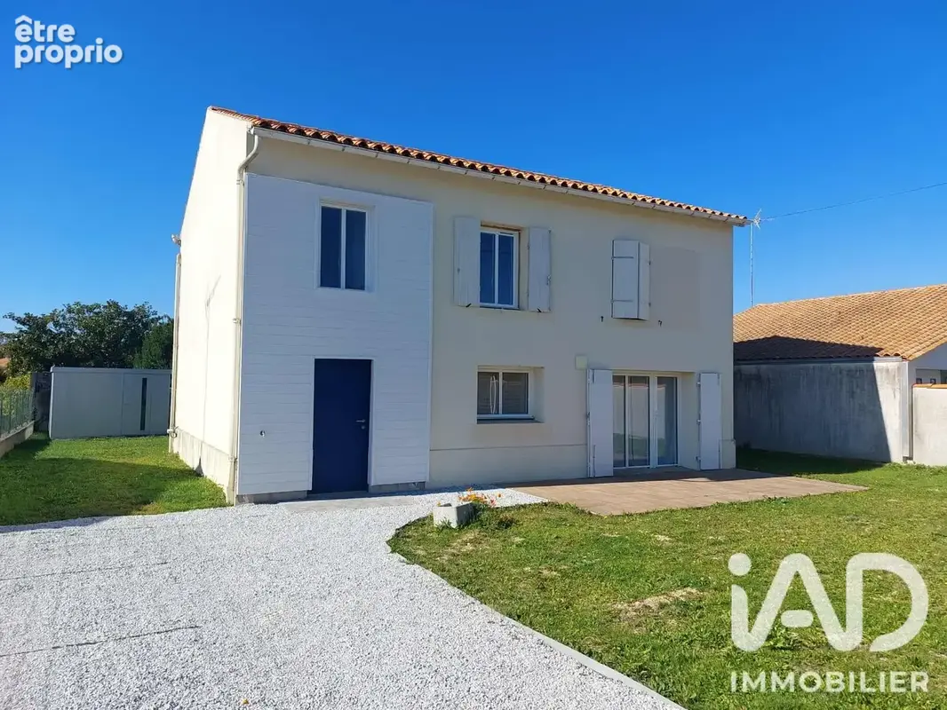 Photo 1 - Maison à SURGERES