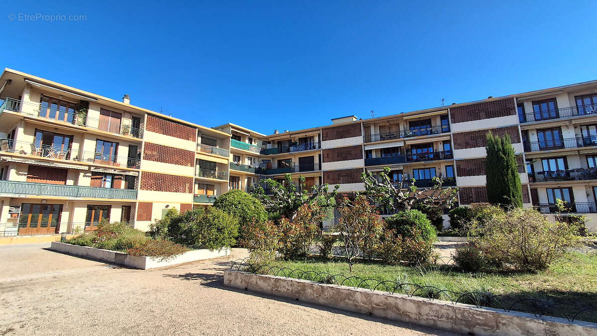 Magnifique Appartement type 4 + cave et balcon - photo 11