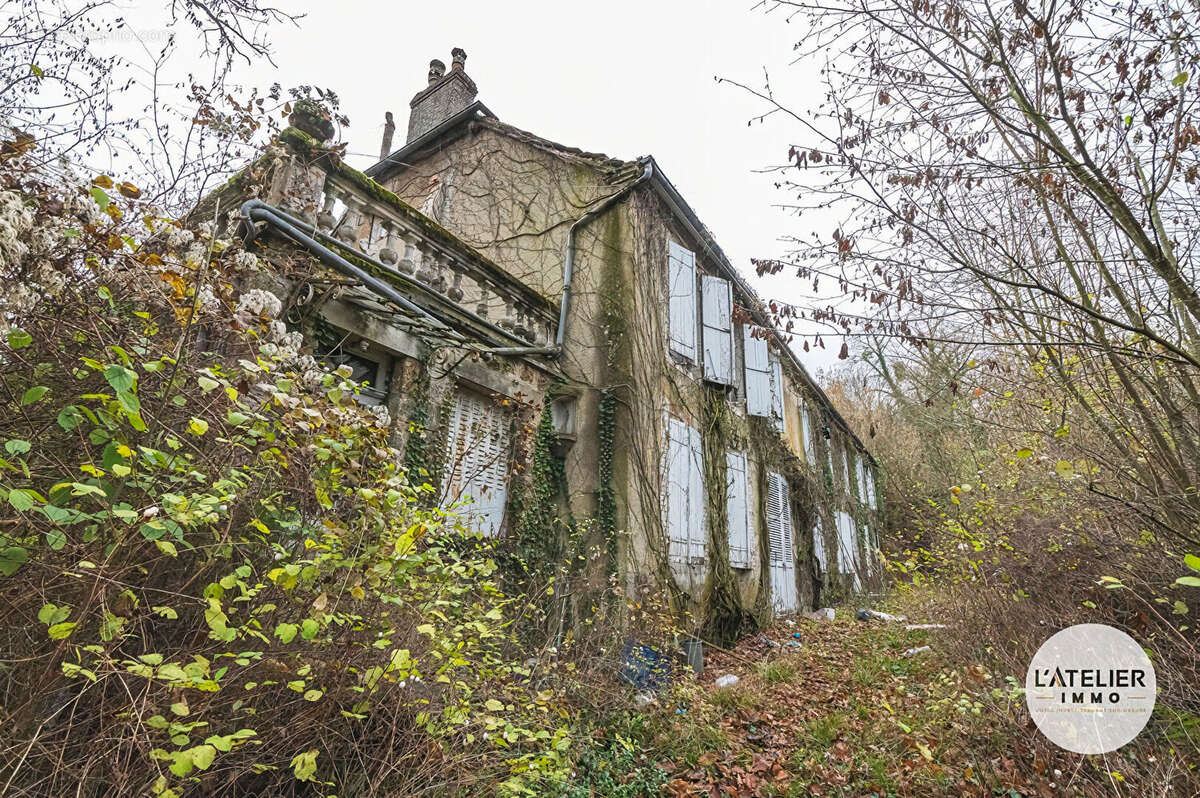 Maison à CHIGNY-LES-ROSES