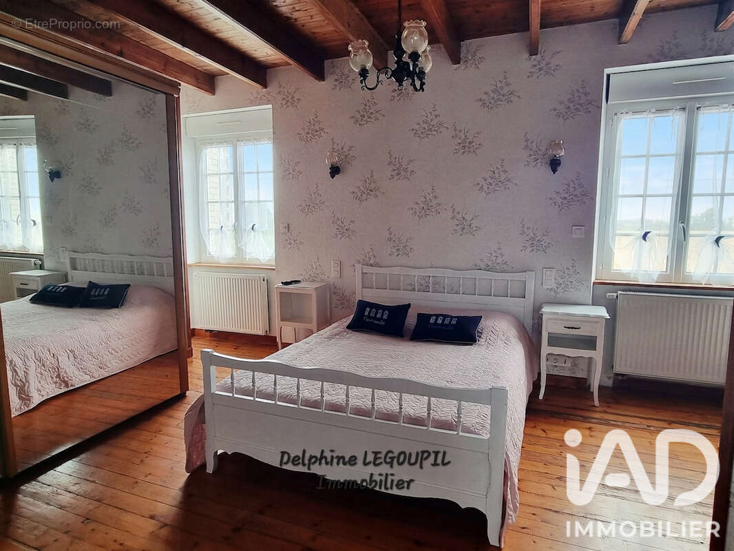 Maison 104 m² à Reville  - photo 6