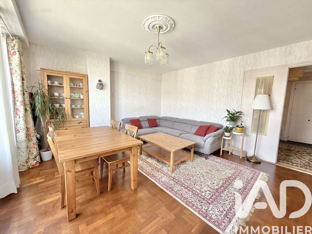 Appartement 76 m² à Le Havre  - photo 2