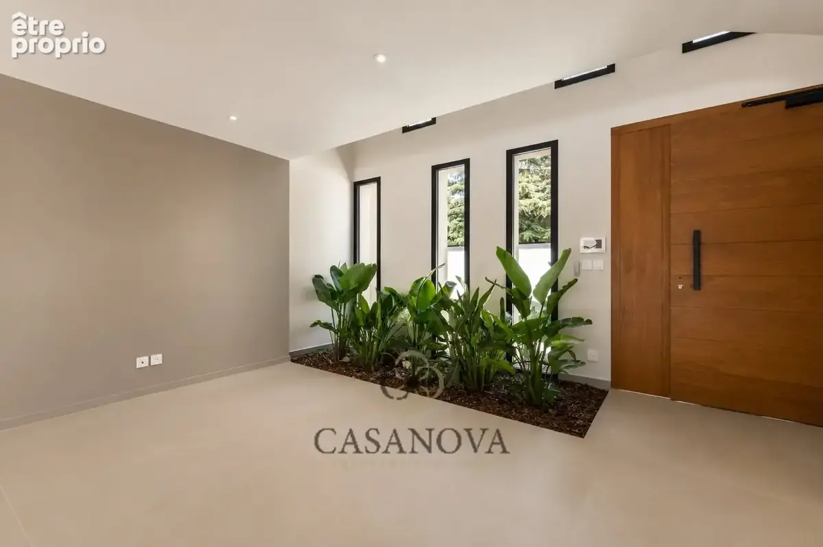 Maison castelanu - piscine - grand terrain - garage. - photo 4