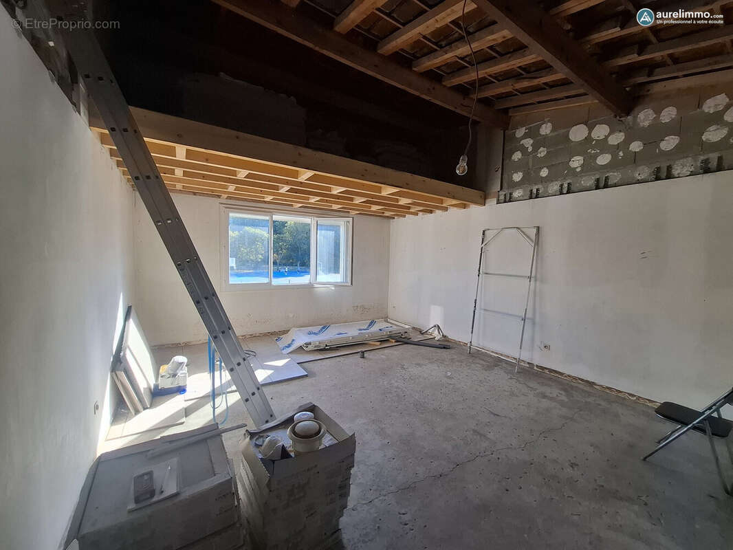 Appartement 160 m² à Montlucon  - photo 8