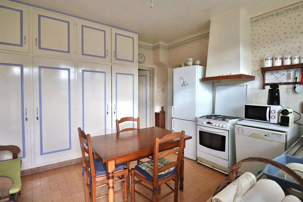 Maison à SAINT-JULIEN-LES-VILLAS