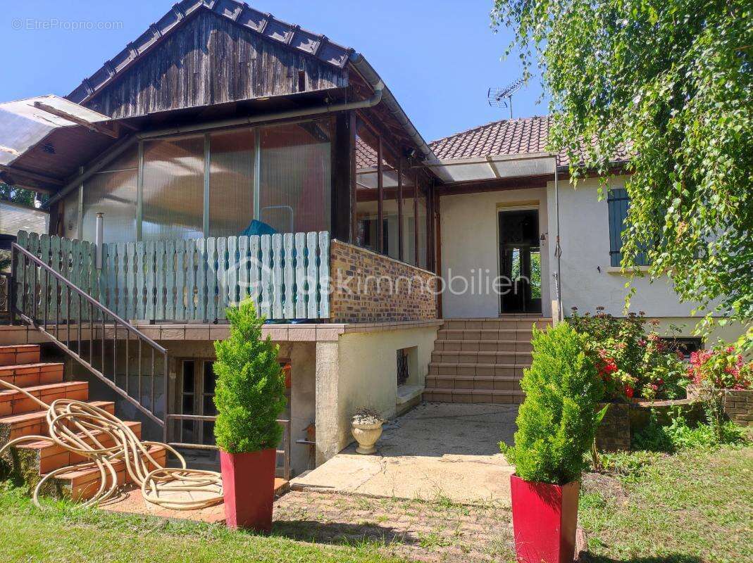 Maison à NEUVY-SAUTOUR