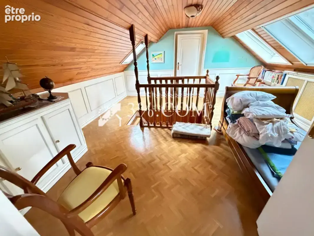 Maison pleine de charme 143 m2 sur plus de 3000 m2! - photo 7