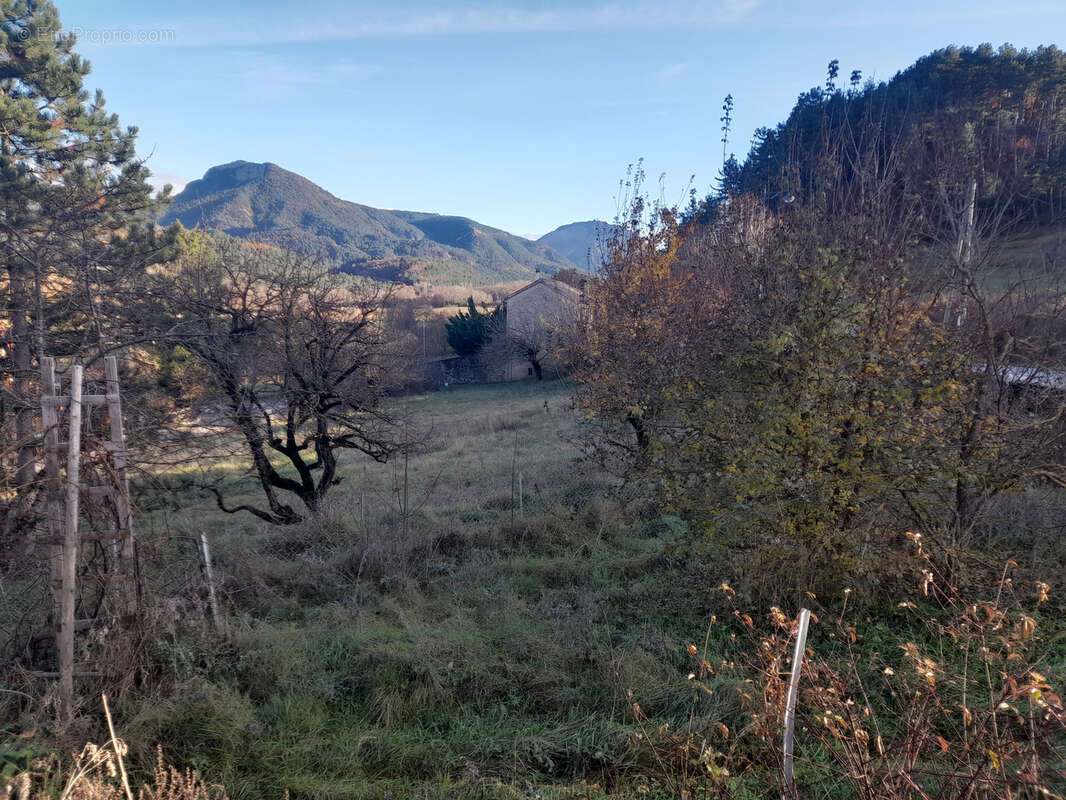 Recoubeau-jansac : terrain constructible de 2.700m2 - photo 2