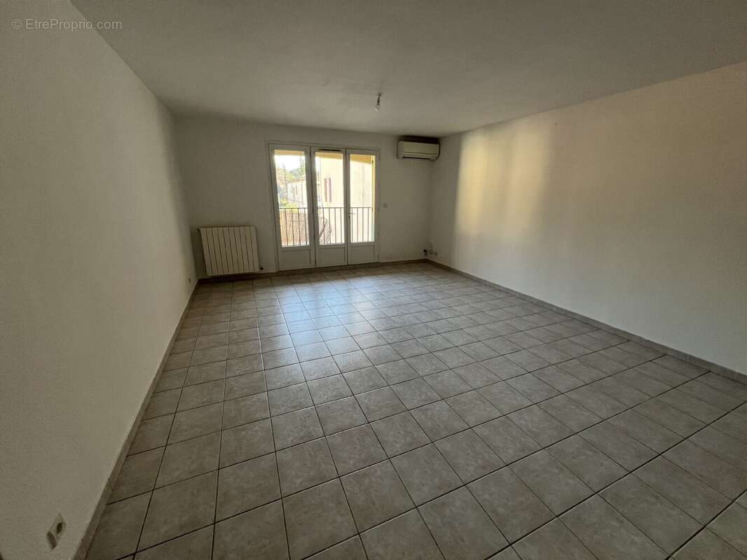 Appartement à EYGUIERES