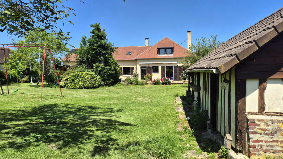 Maison à MONTIVILLIERS