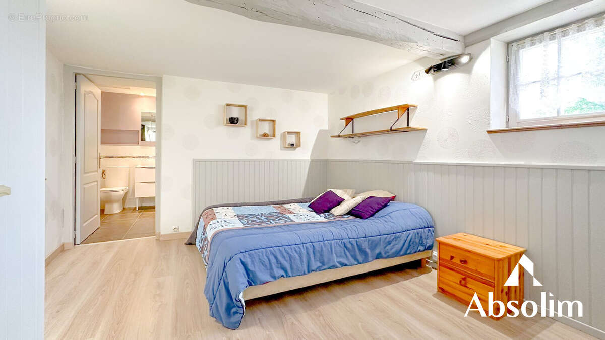 Maison 214 m² à Brissac-Quince  - photo 6