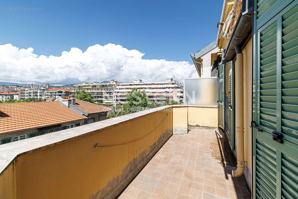 Appartement à NICE