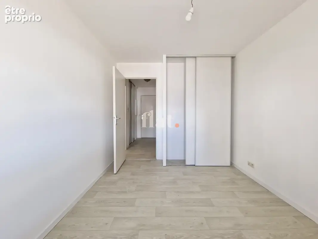 Appartement T2 - 37m2 - DPE C - - photo 6