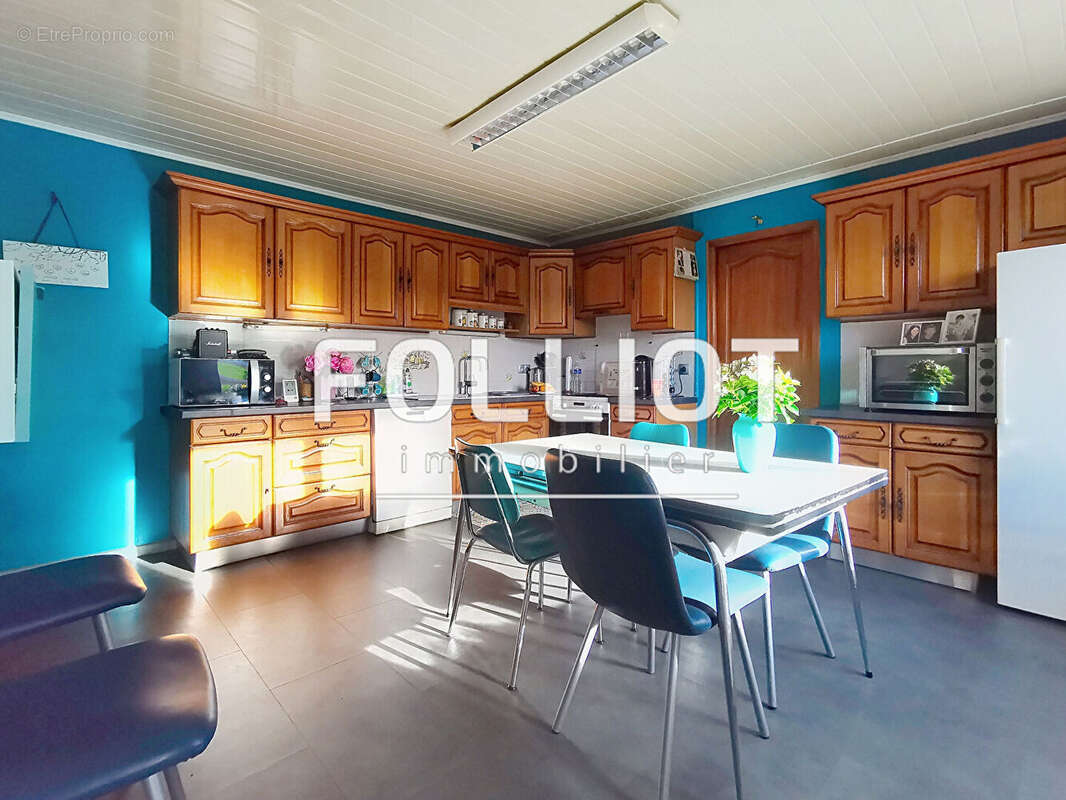 Maison à JULLOUVILLE