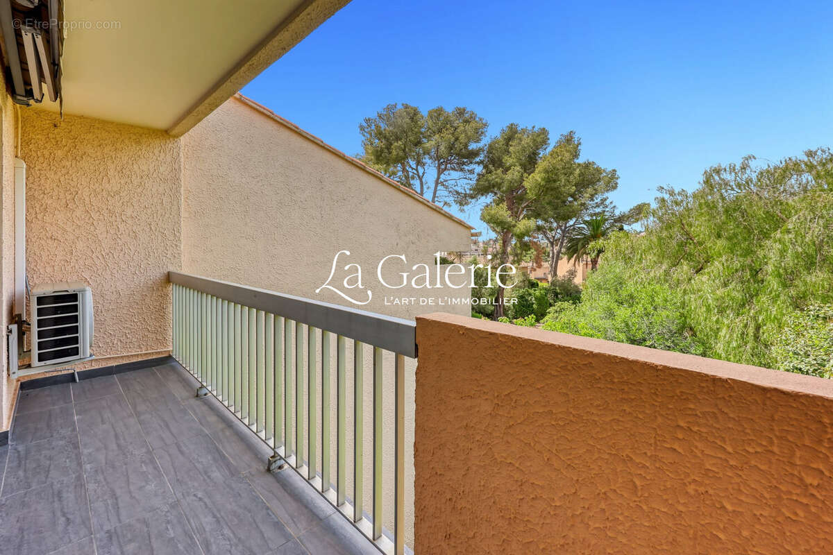 Appartement à CARQUEIRANNE