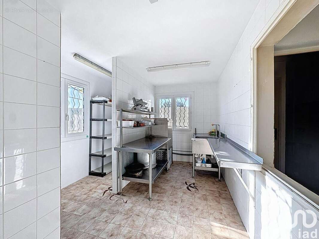 Photo 7 - Commerce à PEZENAS