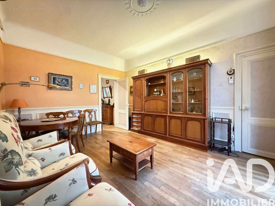 Photo 3 - Appartement à PARIS-4E