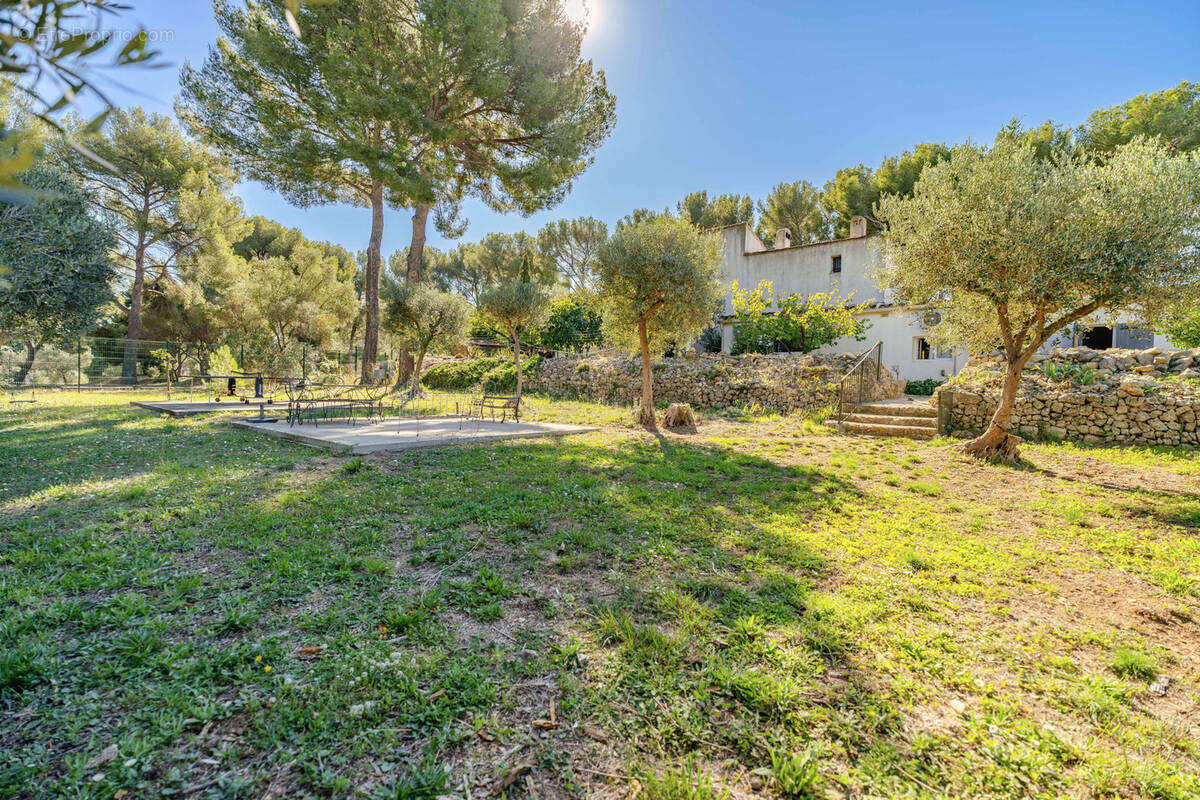 Terrain à SANARY-SUR-MER