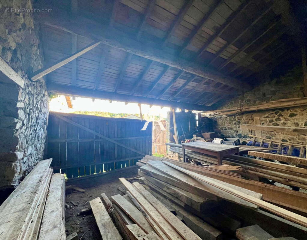 Maison à BROUSSE