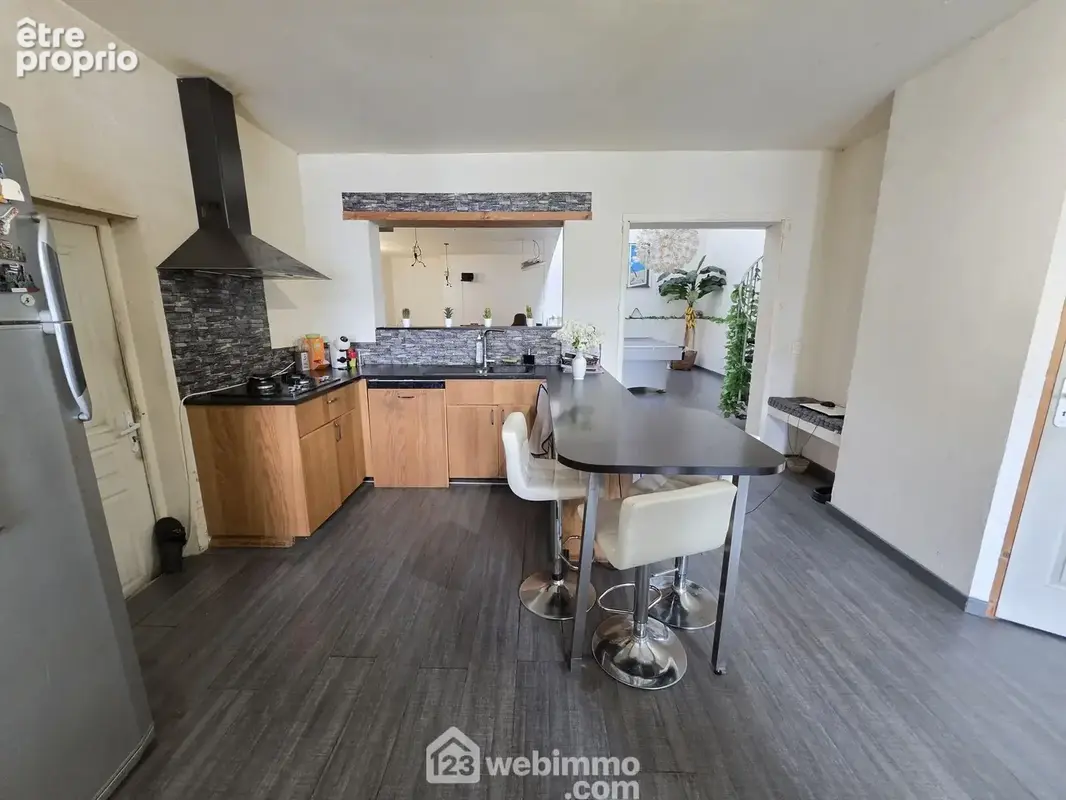 de 27 m²