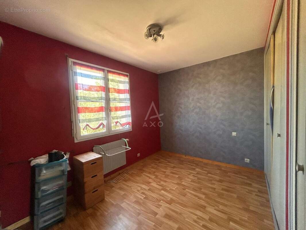 Maison sous sol, dépenance et grand terrain. - photo 5