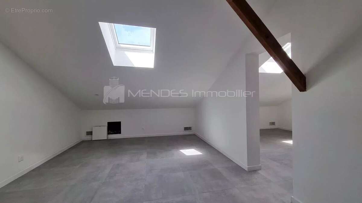 Grand duplex 5 pieces renove centre carnoles - photo 5