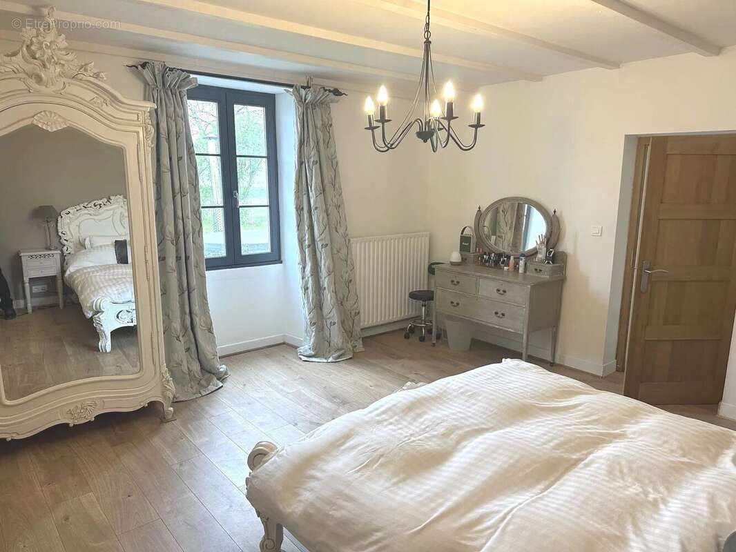 Jolie maison de 4/5 chambres avec accès au centre ville à pied - photo 11
