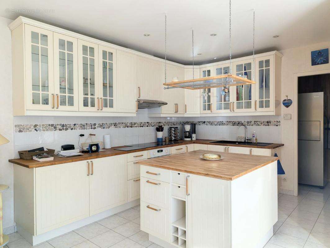 Maison à LES MATHES