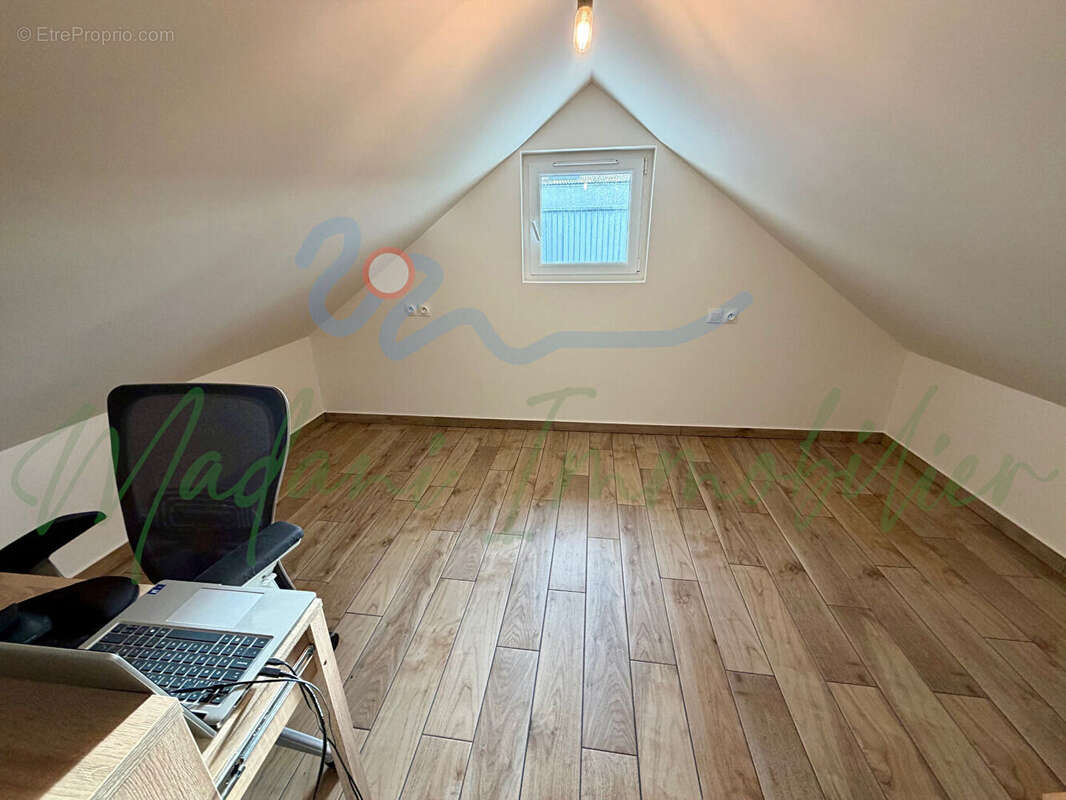 Maison à BONNIERES-SUR-SEINE