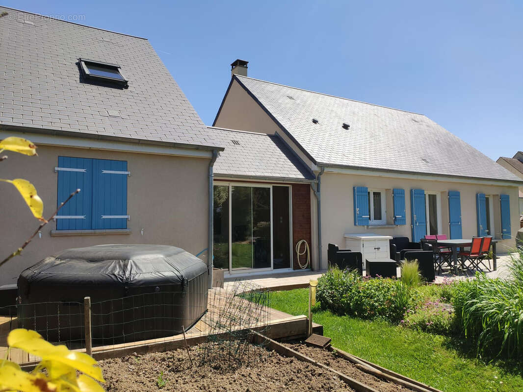 Maison à LE BARDON