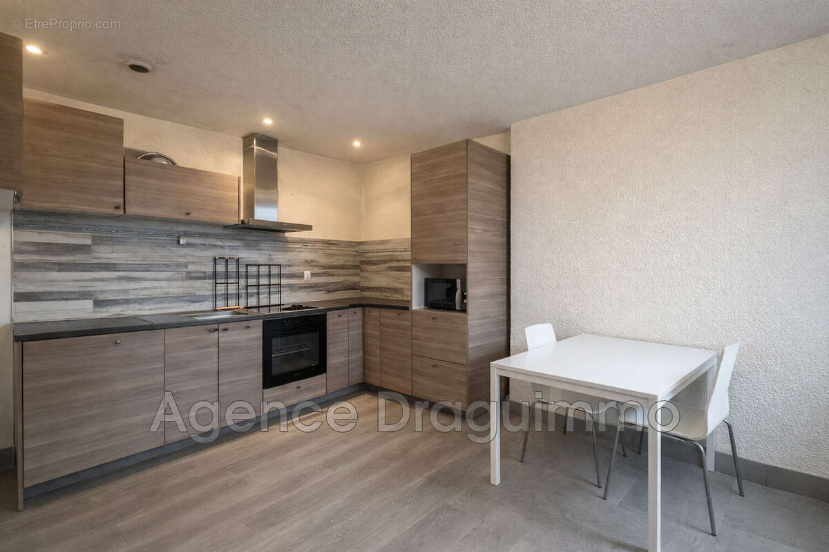 Appartement à DRAGUIGNAN