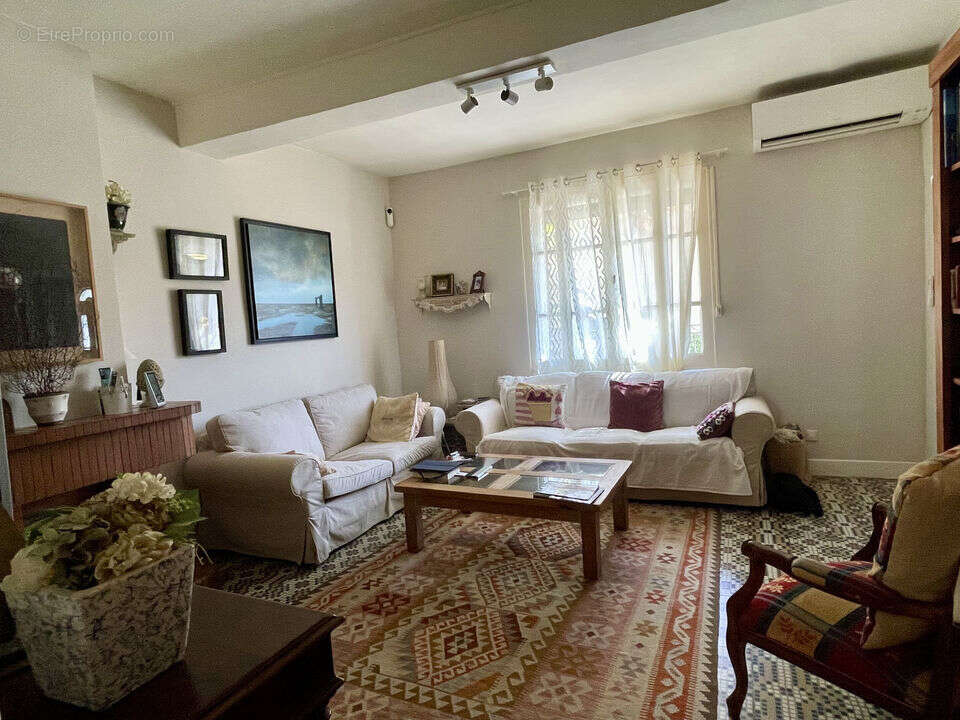 Maison à ROQUEFORT-DES-CORBIERES