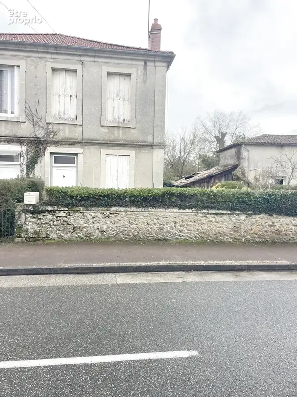 2 maisons mitoyennes avec cour et jardin - photo 17