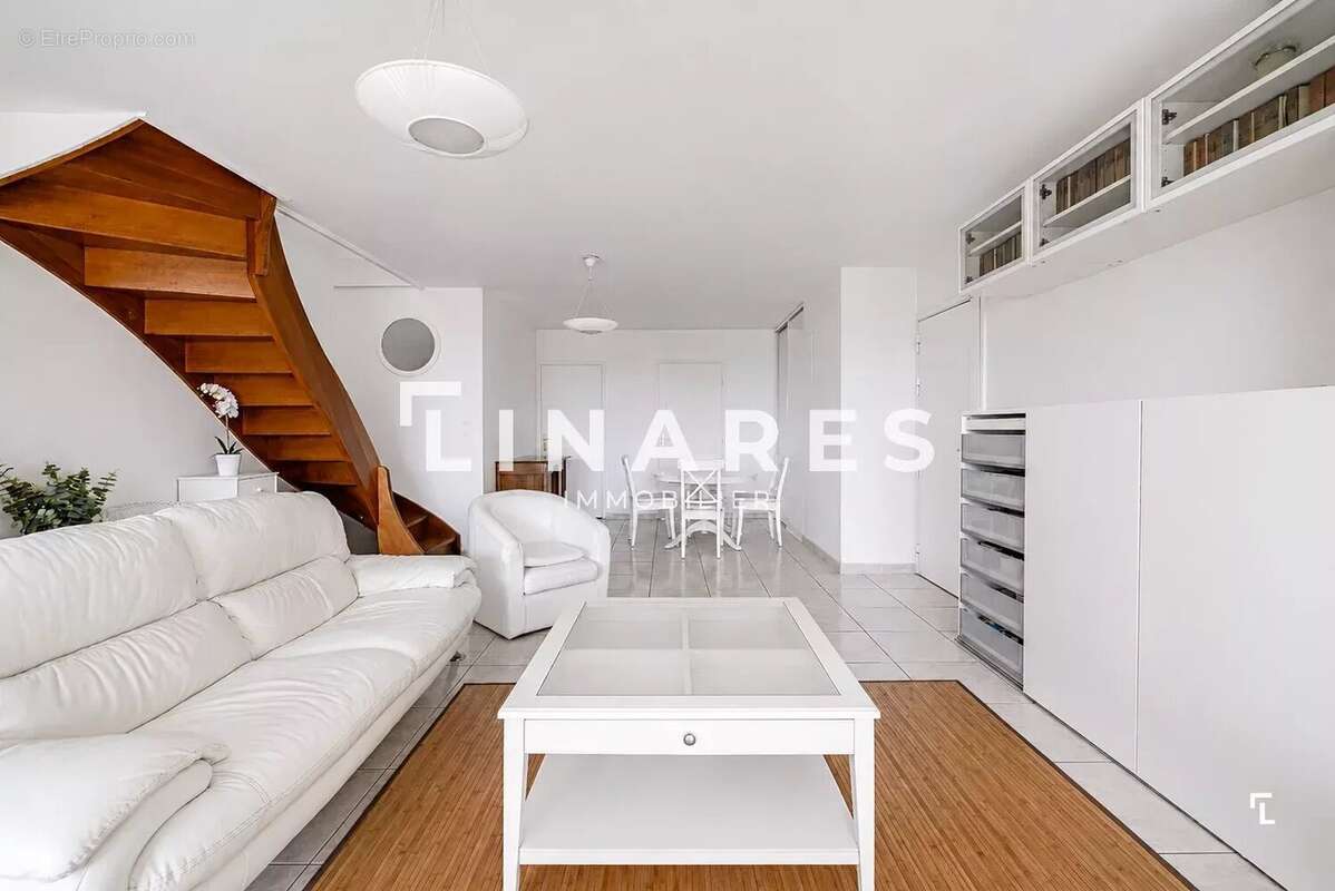 Appartement à MARSEILLE-8E