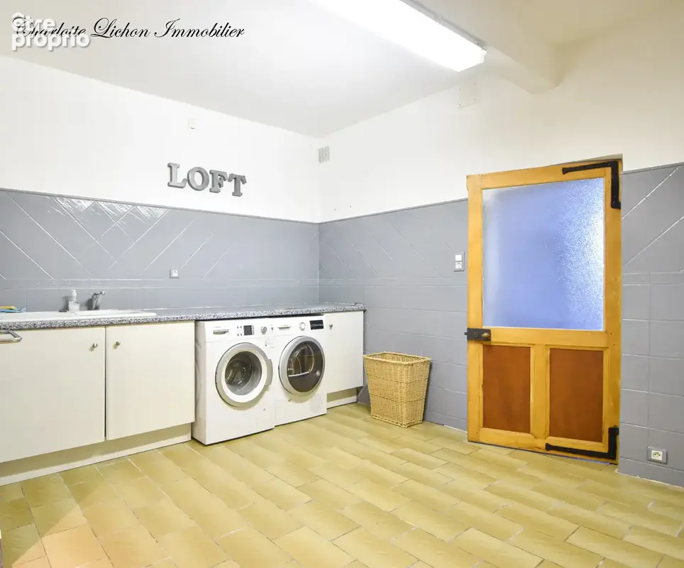 Maison 270 m2 - 5 chambres - double garage - photo 46
