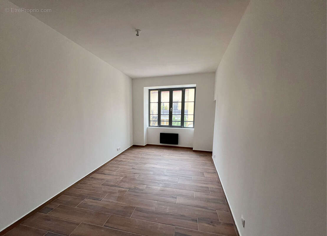 Appartement à BYANS-SUR-DOUBS