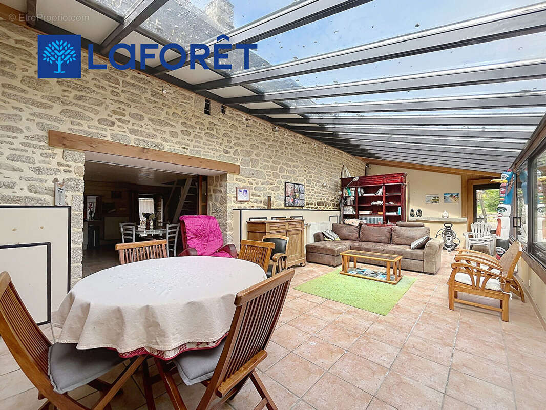 A VENDRE- Maison Malguénac 5 pièce(s) 360 m2 - photo 7