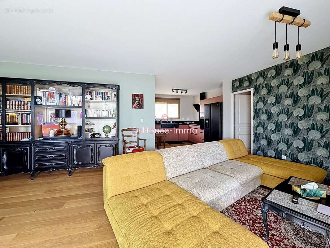 Maison à COULOUNIEIX-CHAMIERS