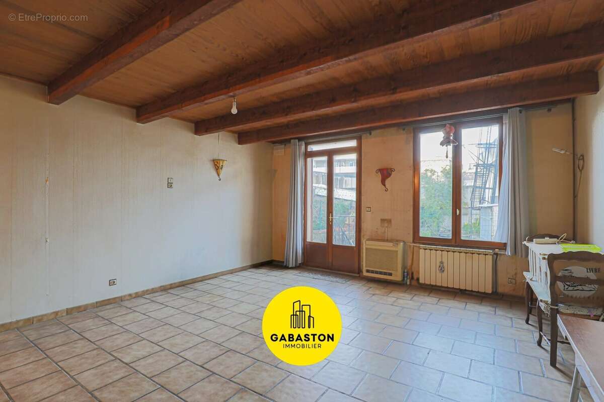 Maison à MARSEILLE-5E