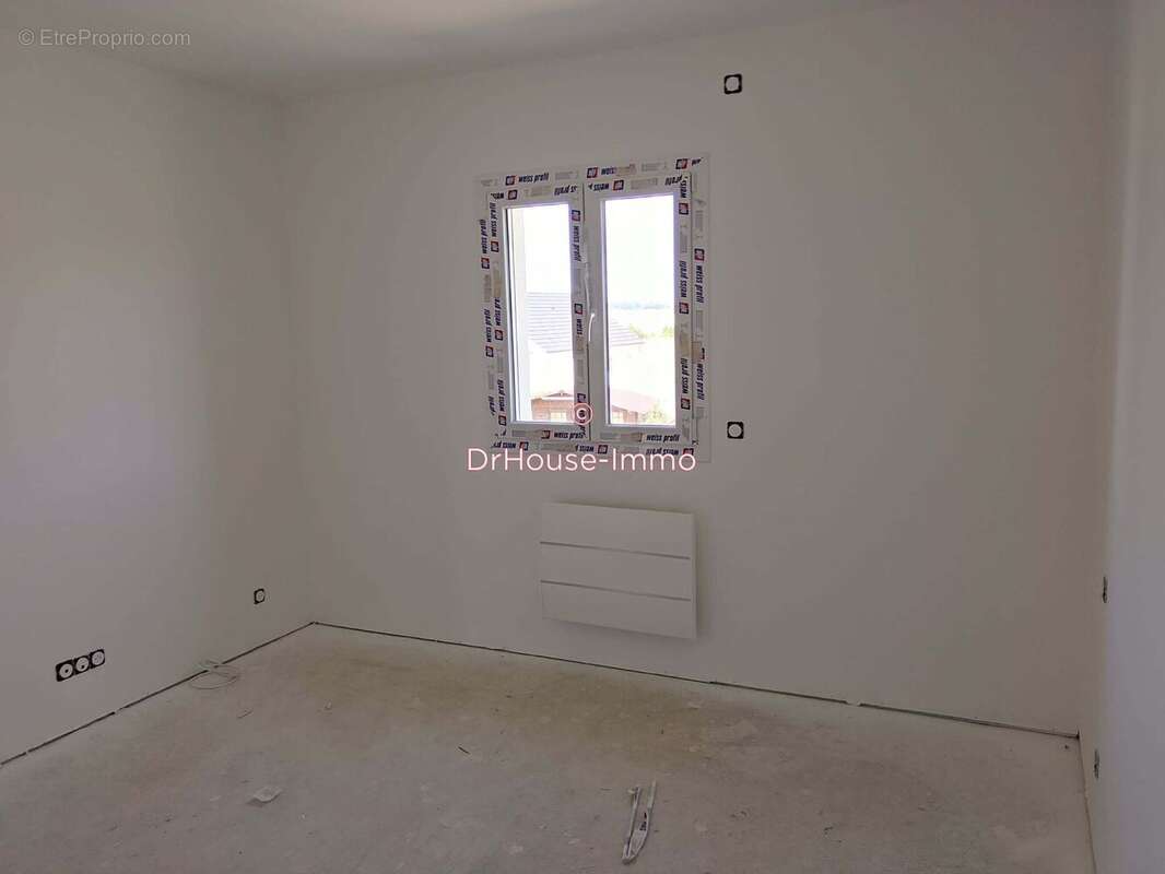 Maison 4 pièces 110 m² à vendre à Ressons-Sur-Matz (60490) - photo 4