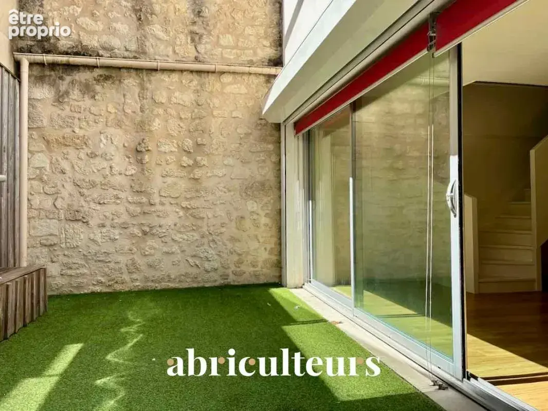 Bordeaux Chartrons — Superbe appartement de 69 m² avec terrasse de 17 m² et parking - photo 3