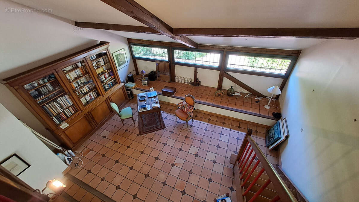 Maison à SAINT-REMY-LES-CHEVREUSE