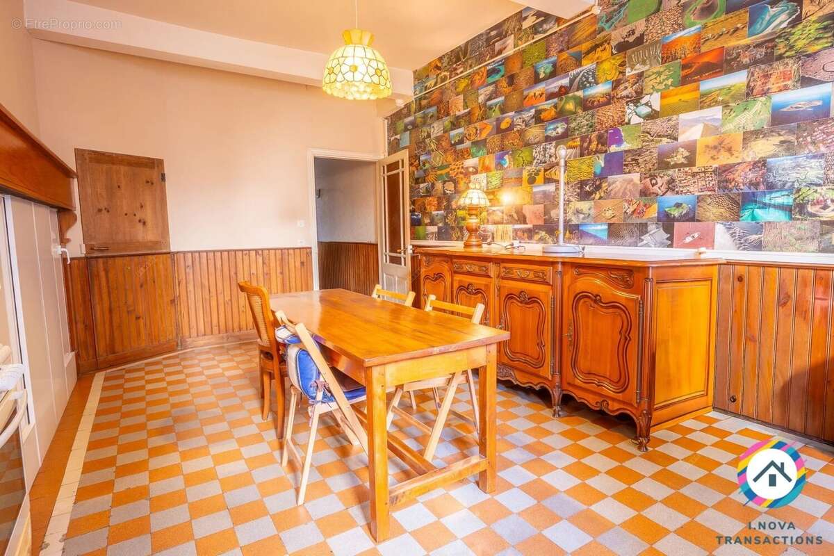 Maison de ville 118 m² – Terrasse / cour  – Dépendance – Combles aménageables – Centre Mazères - photo 4