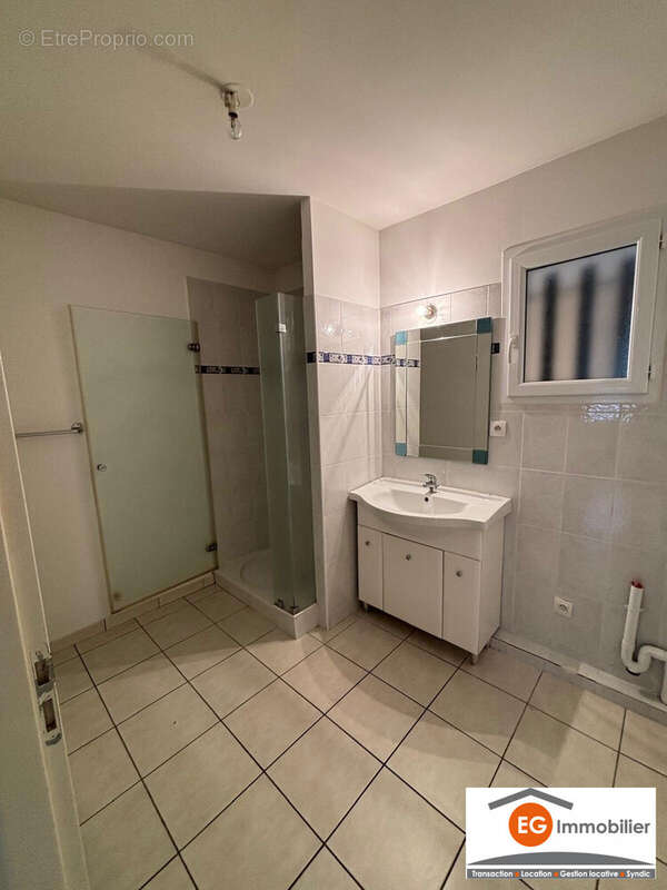 Appartement à PIERRELATTE